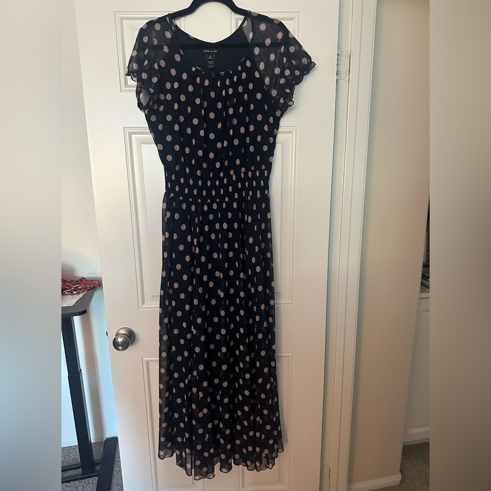 Kate and Lily Short Sleeve Navy Polka dot maxi size 14